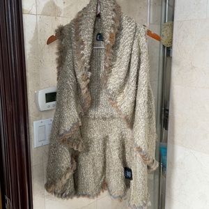 Rabbit fur trim sweater vest, size M. New w/ tags